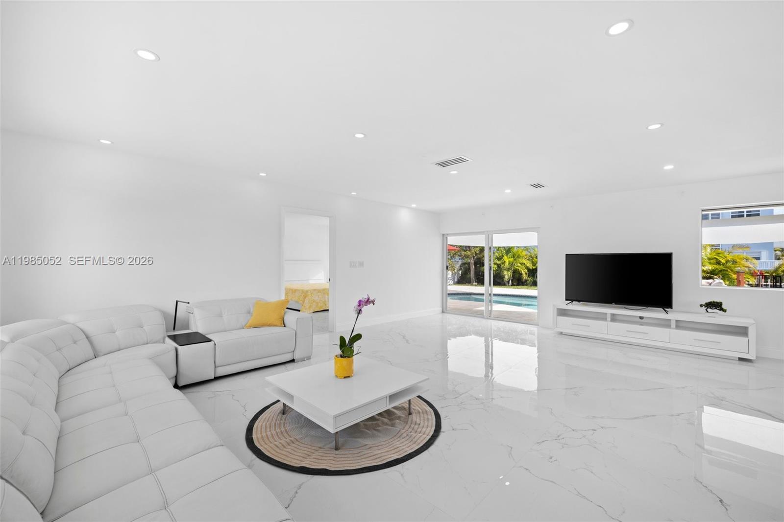 CORAL RIDGE COUNTRY CLUB - Residential