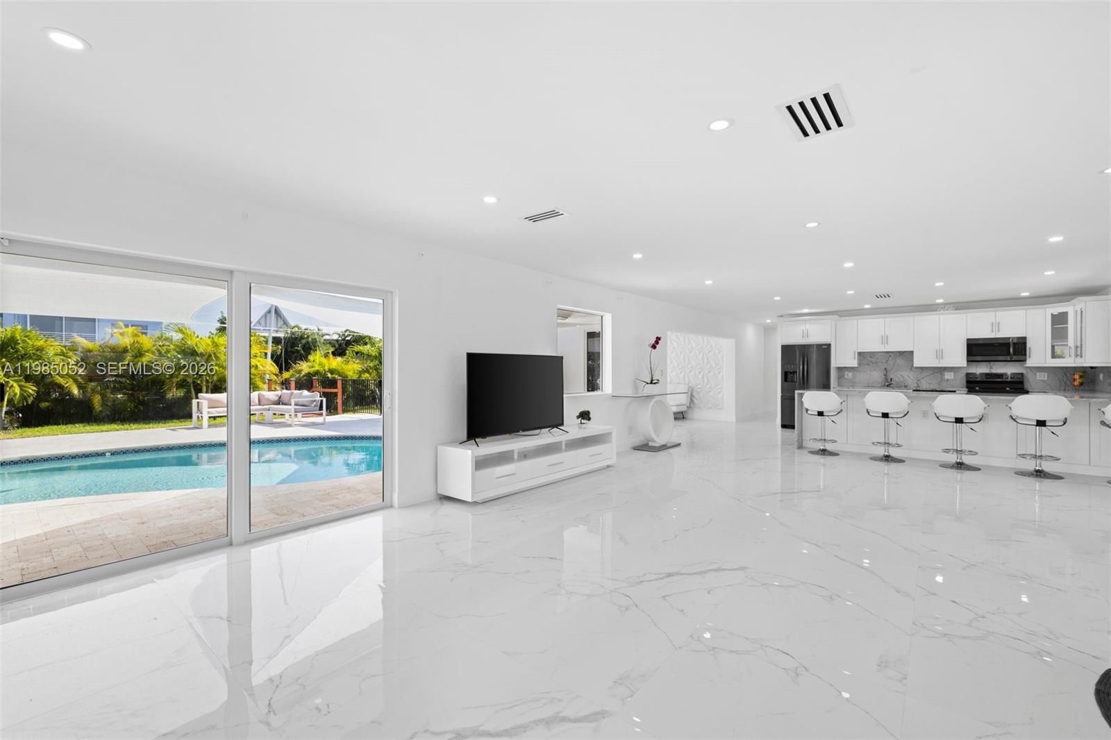 CORAL RIDGE COUNTRY CLUB - Residential