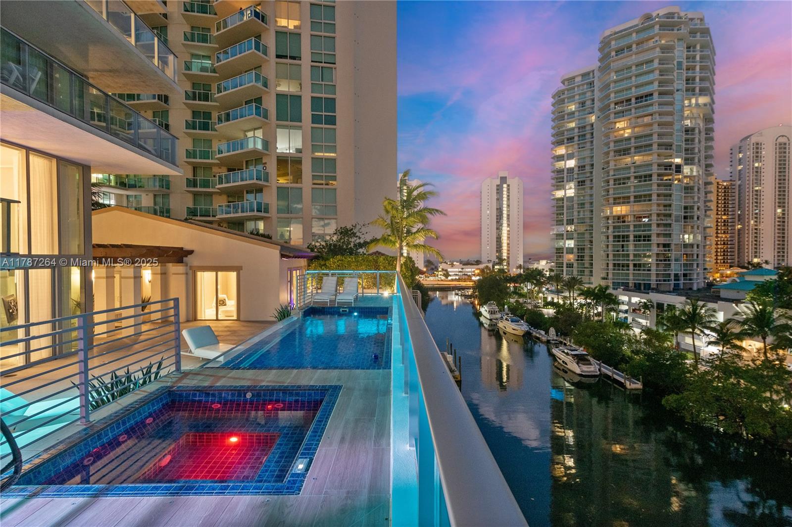 PARQUE TOWERS CONDO - Residential