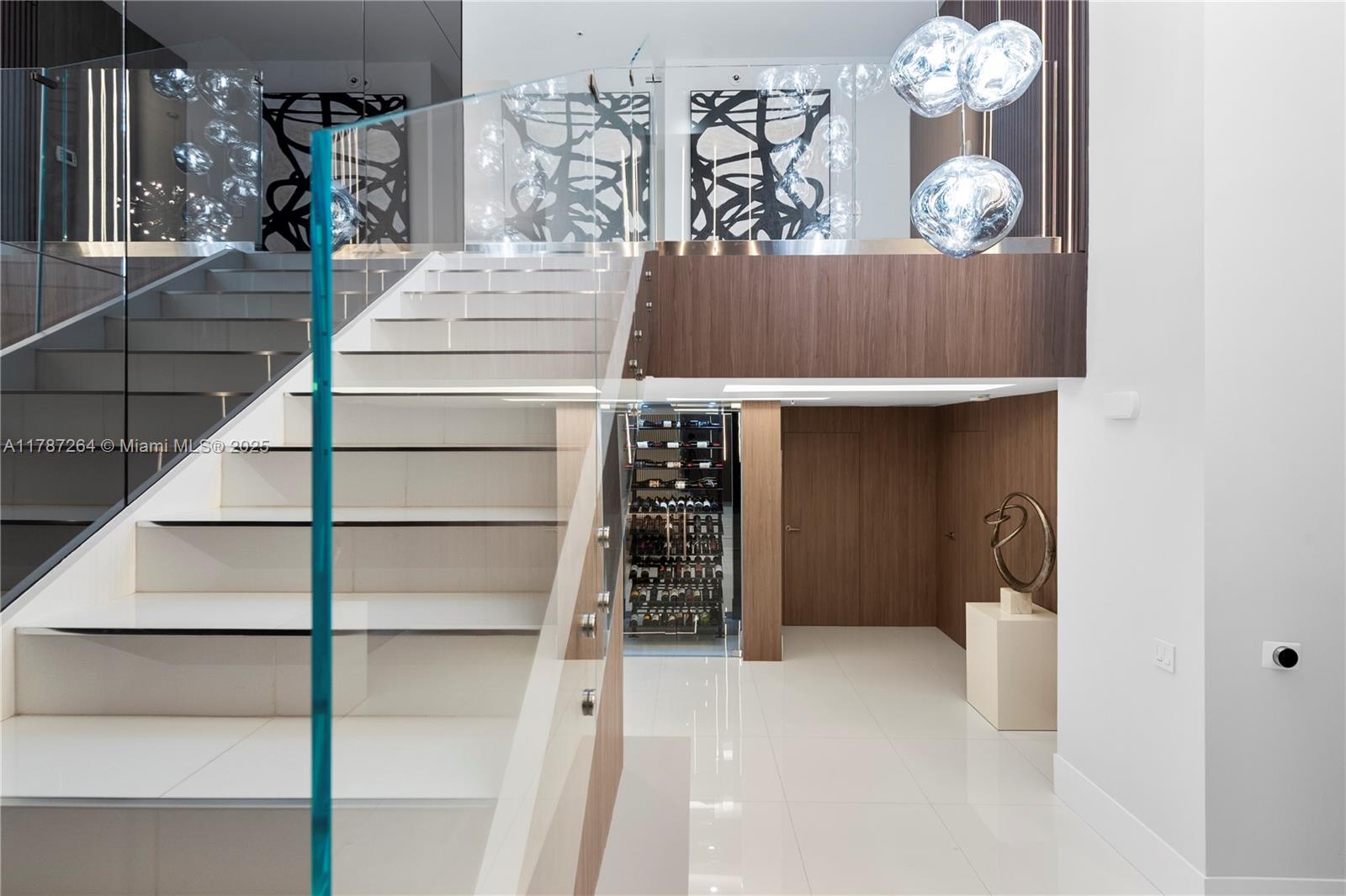 PARQUE TOWERS CONDO - Residential