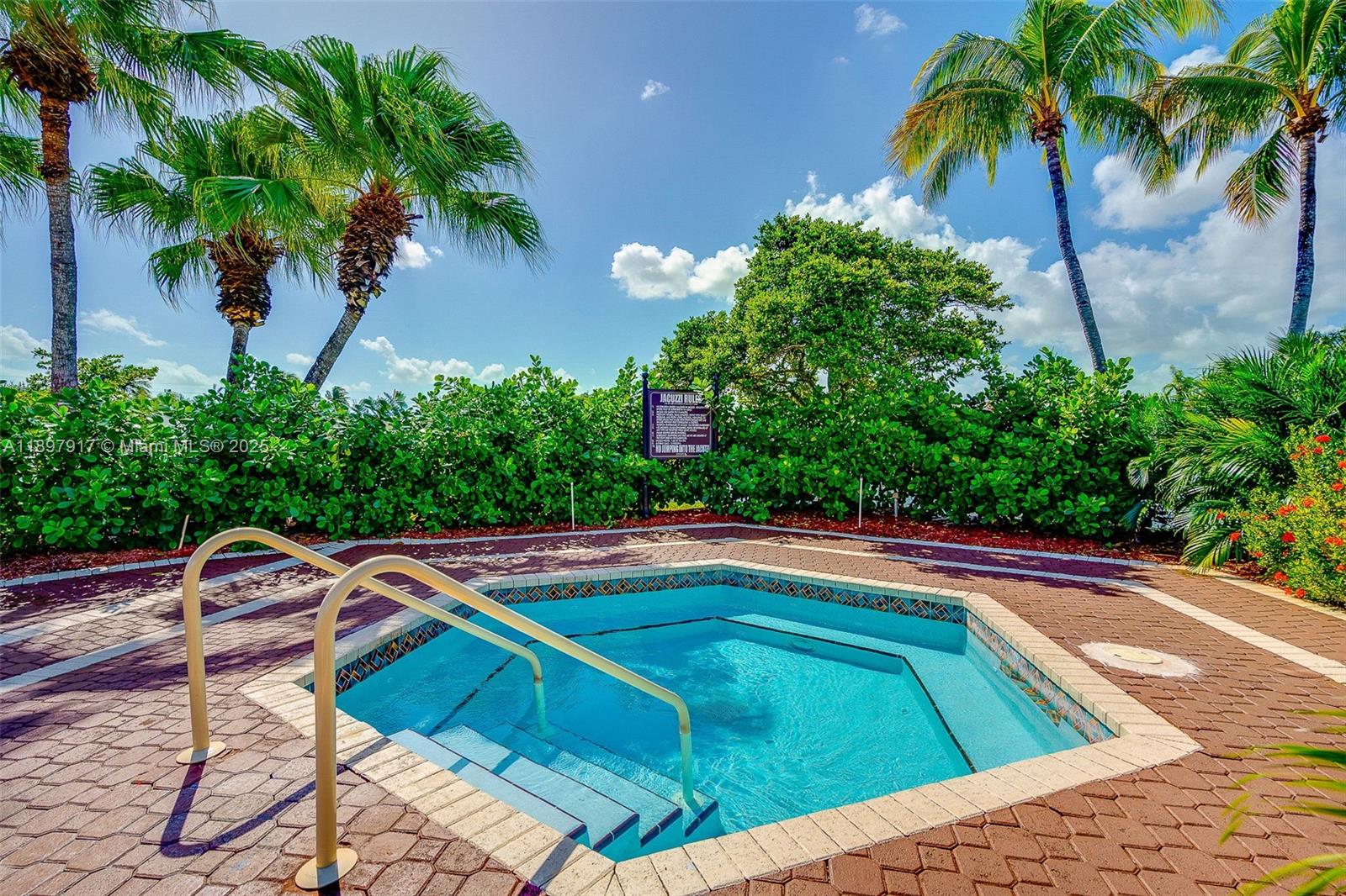 KEYS GATE CONDO NO SEVEN - Residential
