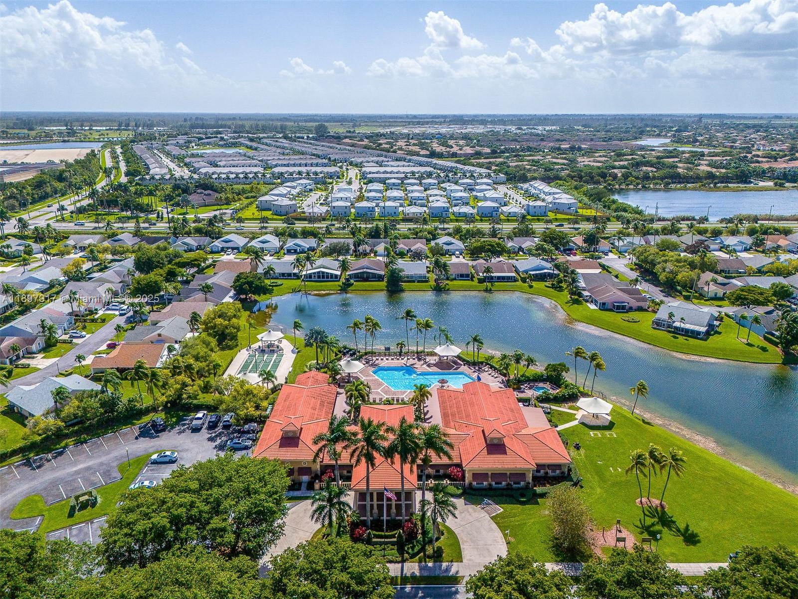 KEYS GATE CONDO NO SEVEN - Residential