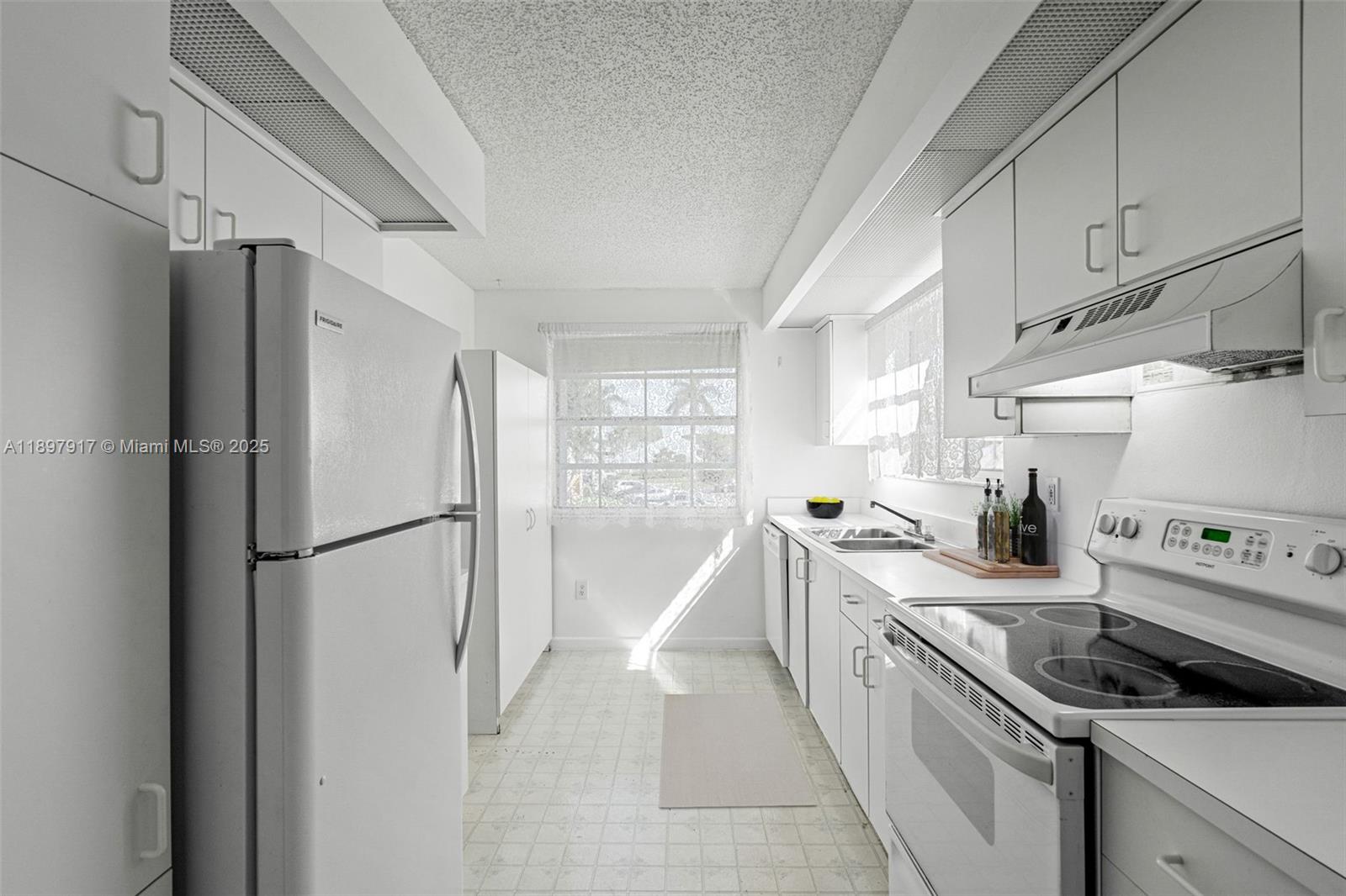 KEYS GATE CONDO NO SEVEN - Residential