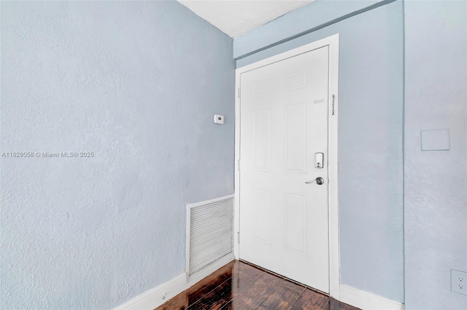 8960 Sunset Strip -