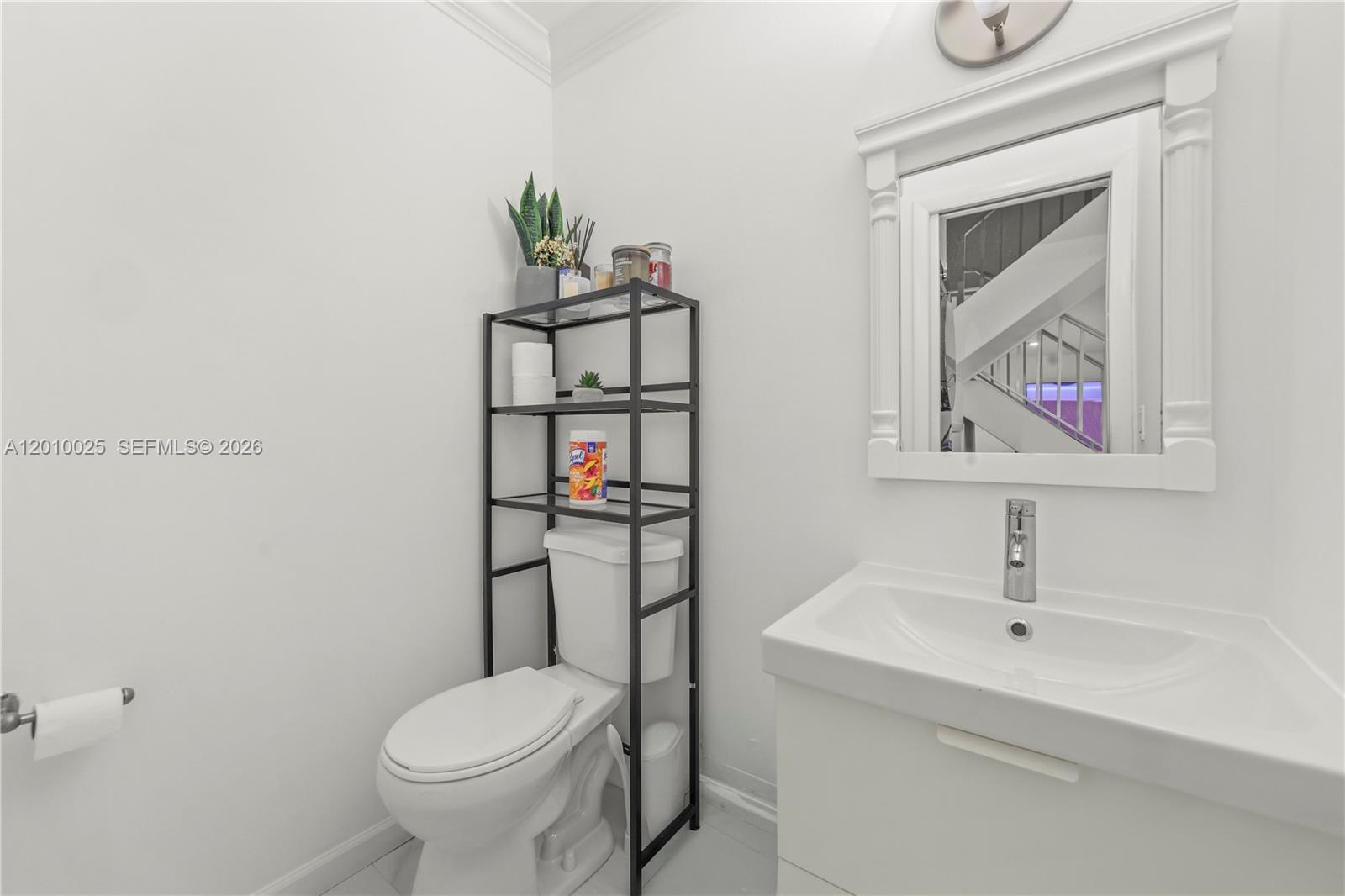 CHATEAU ON THE KNOLL - Residential