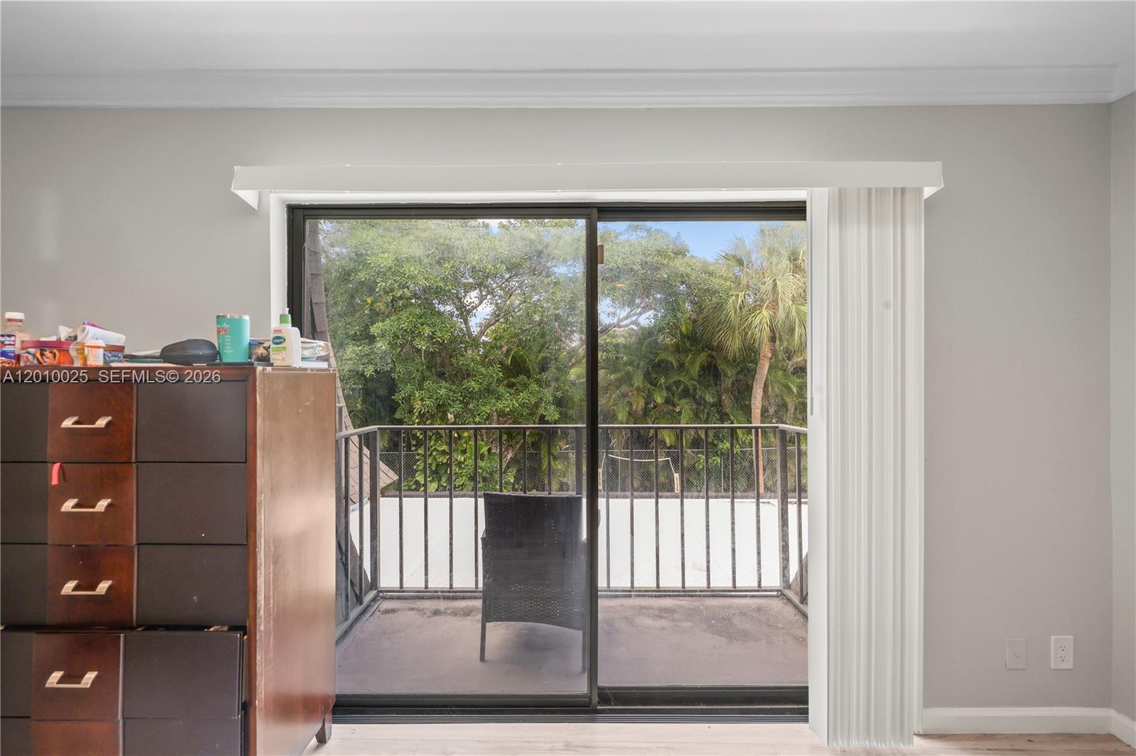 CHATEAU ON THE KNOLL - Residential