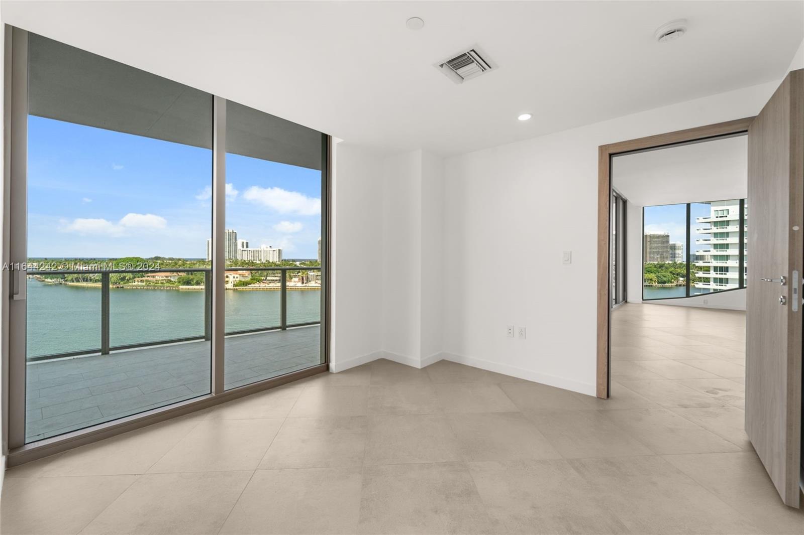 Onda Residences - Residential