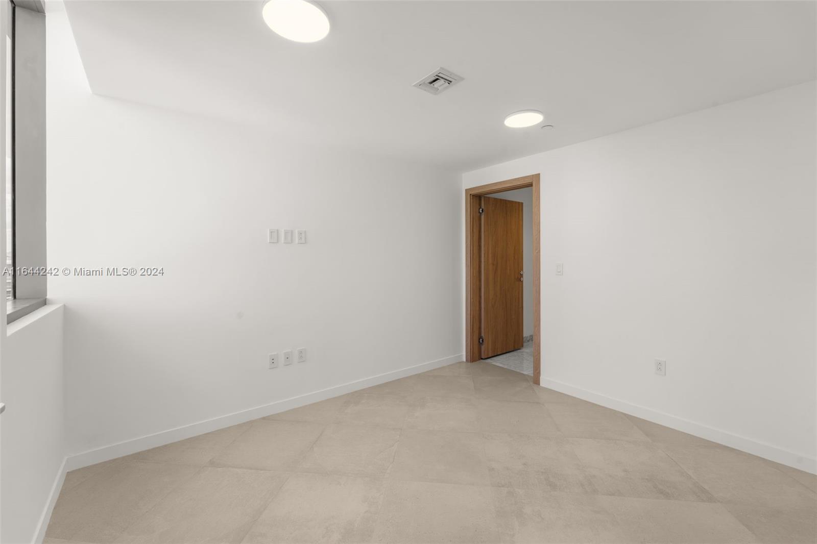 Onda Residences - Residential