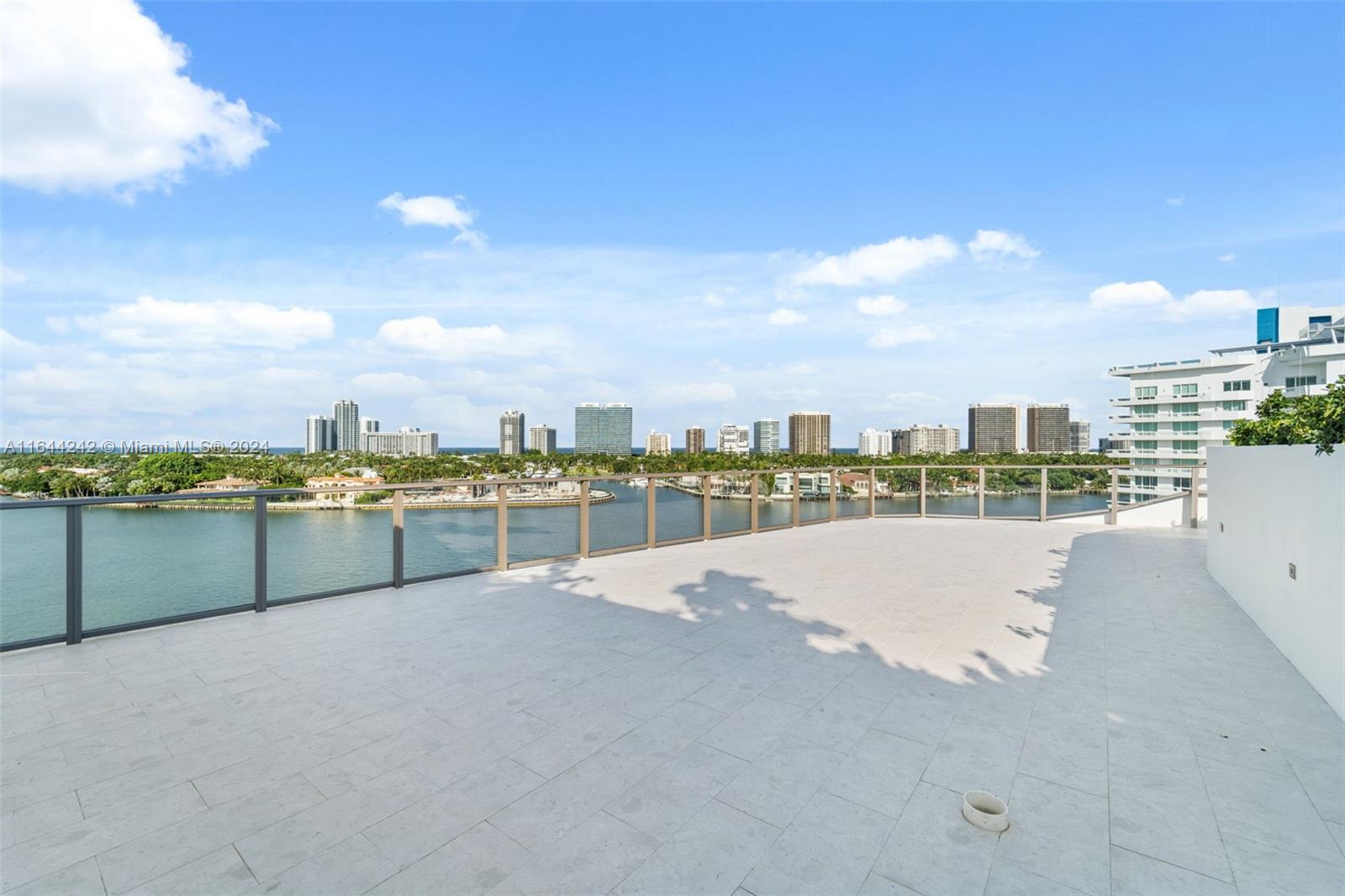 Onda Residences - Residential