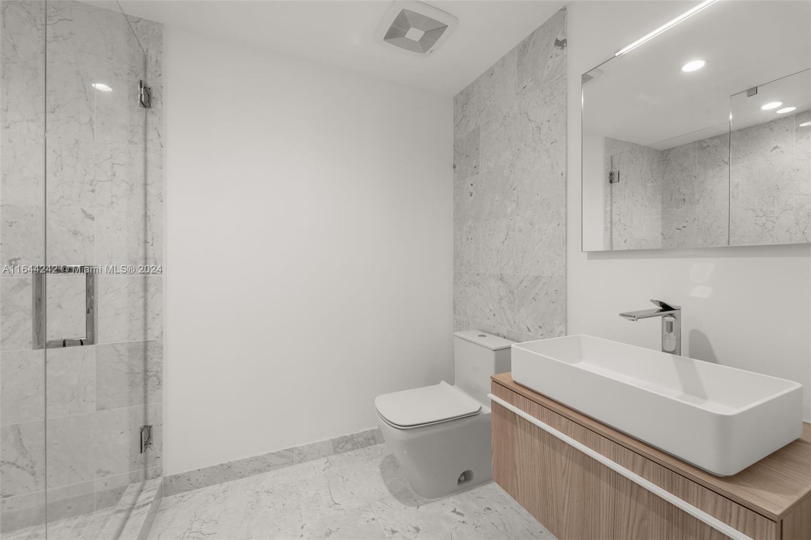 Onda Residences - Residential