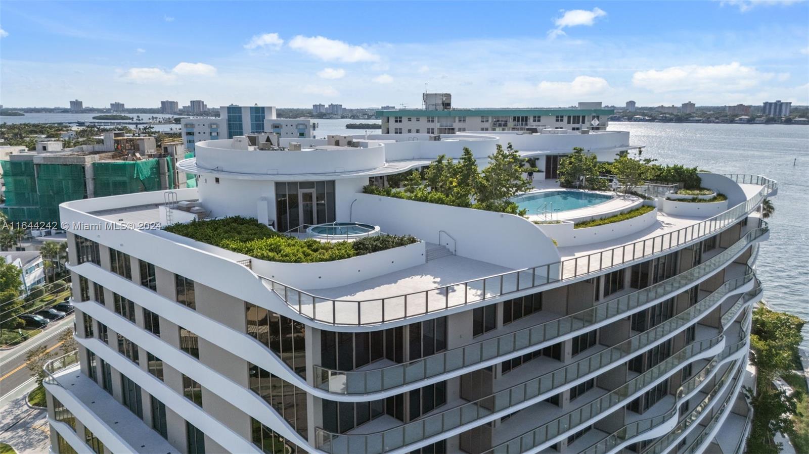 Onda Residences - Residential