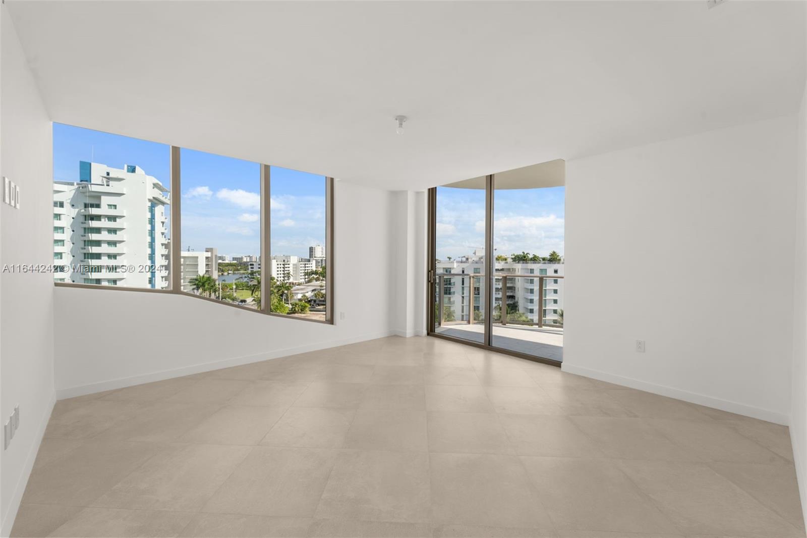 Onda Residences - Residential