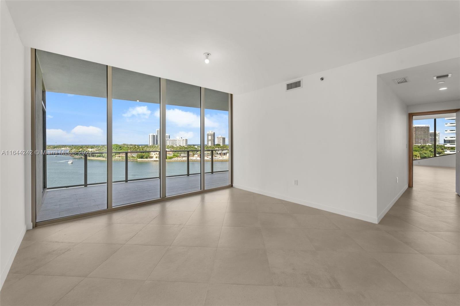 Onda Residences - Residential