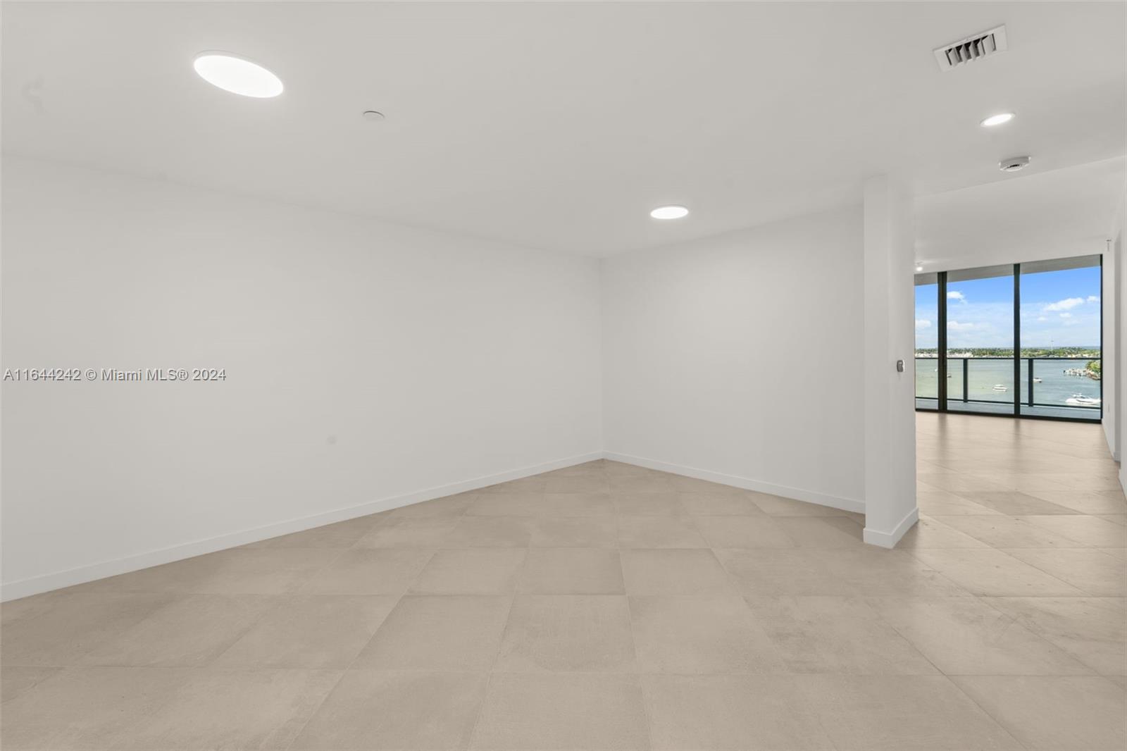 Onda Residences - Residential