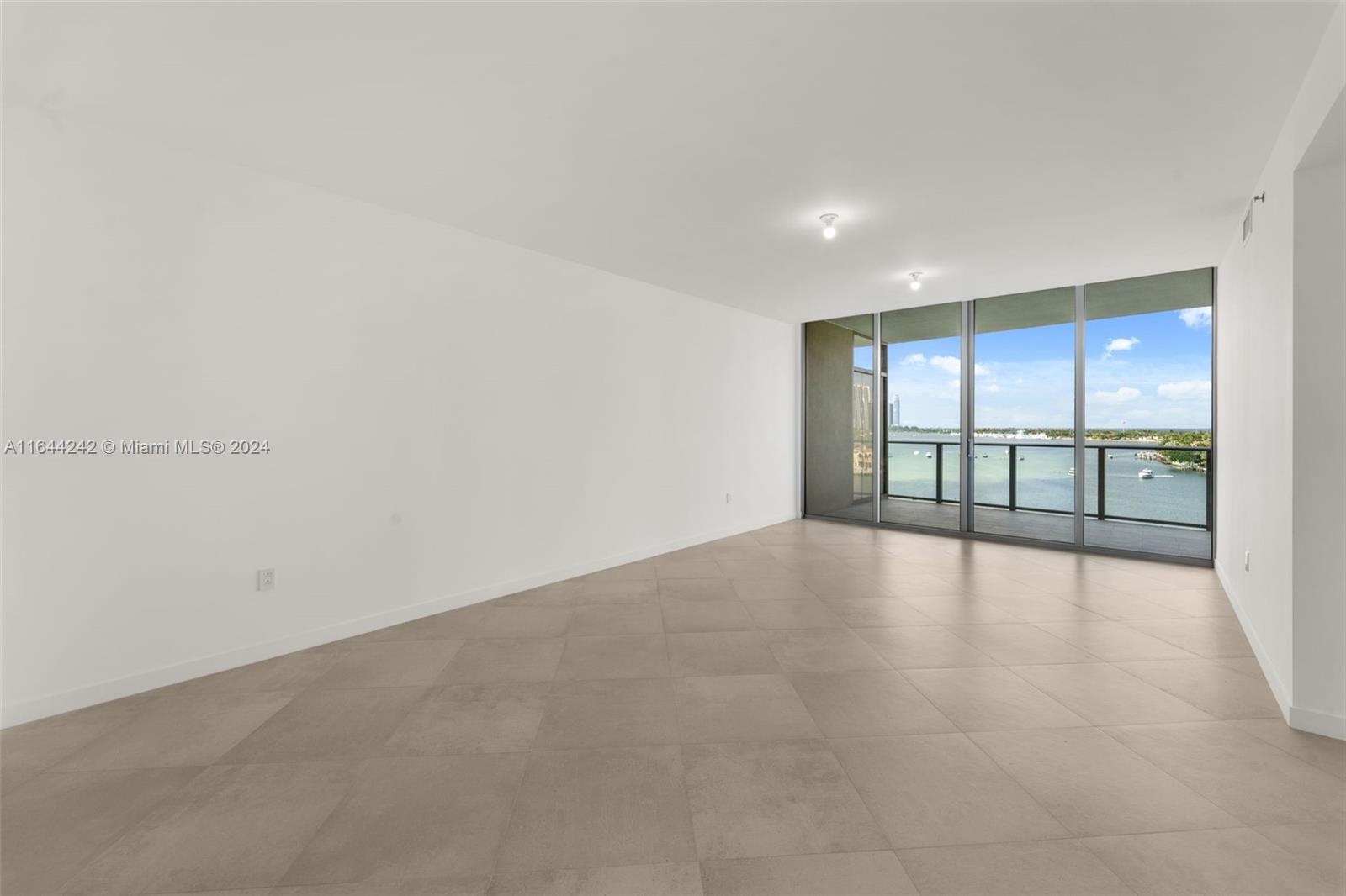 Onda Residences - Residential