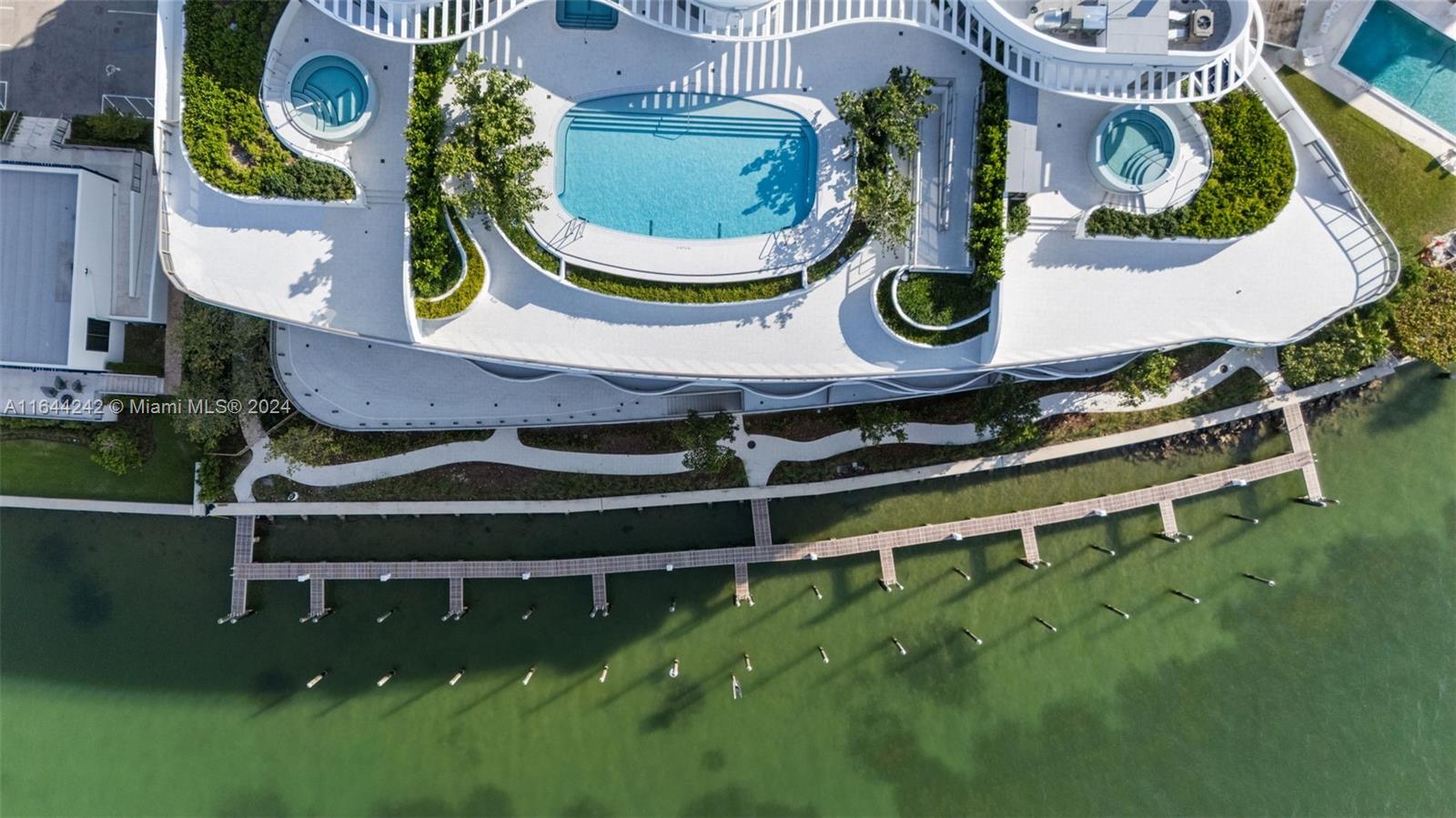 Onda Residences - Residential