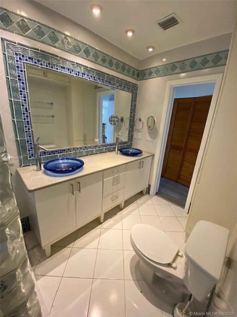 BAY HARBOR ISLAND - Residential