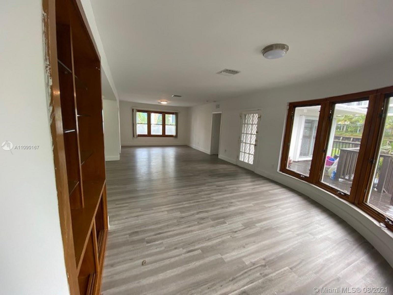 BAY HARBOR ISLAND - Residential