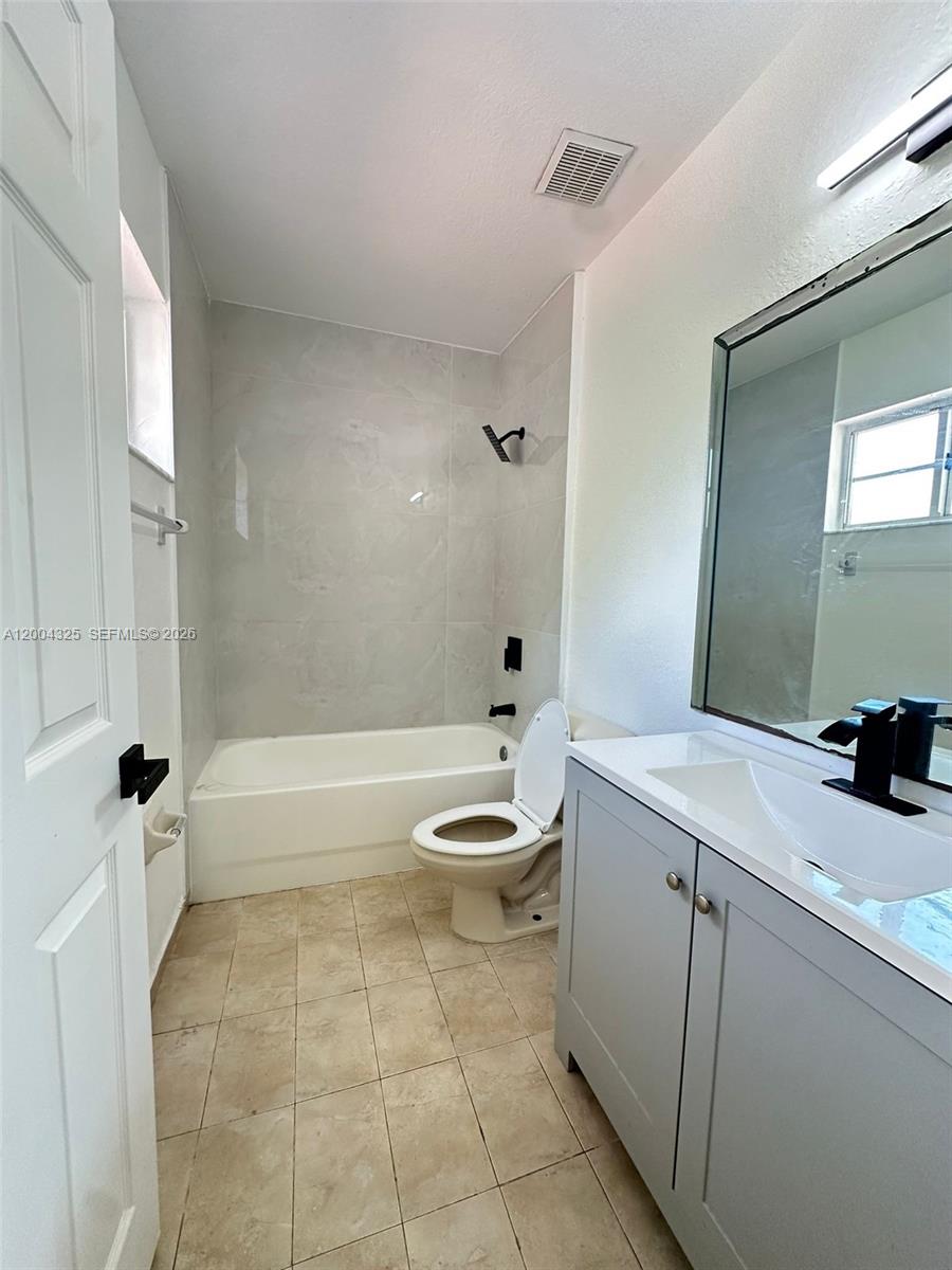 ABEL HOMES AT KEYS WINDS - Residential