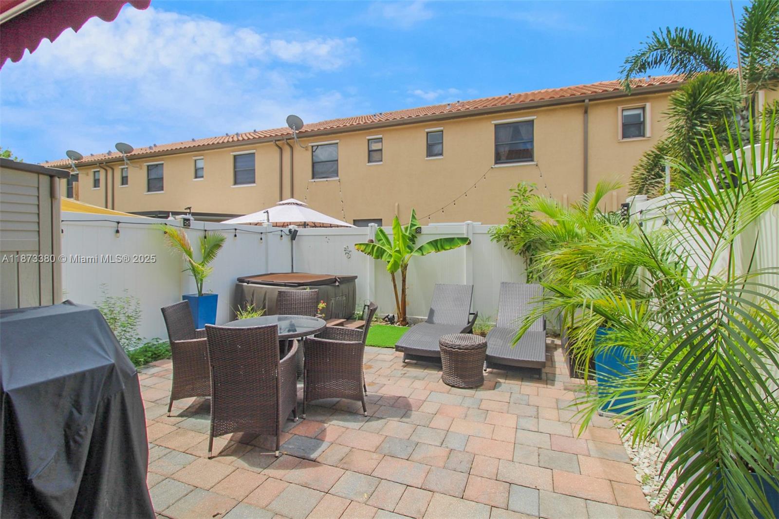 BELLAGIO VILLAS - Residential