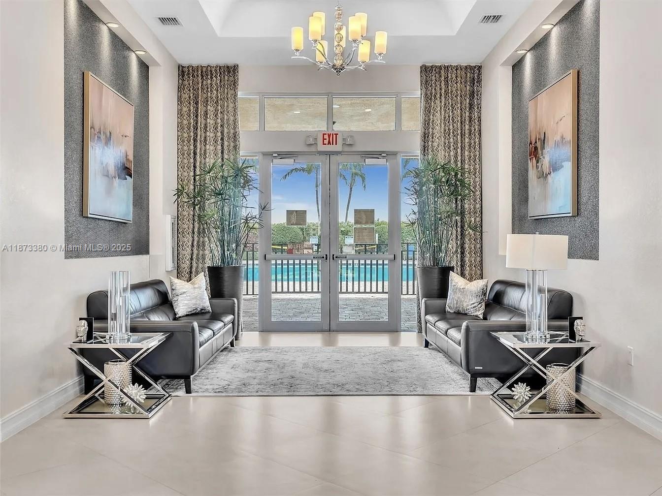 BELLAGIO VILLAS - Residential