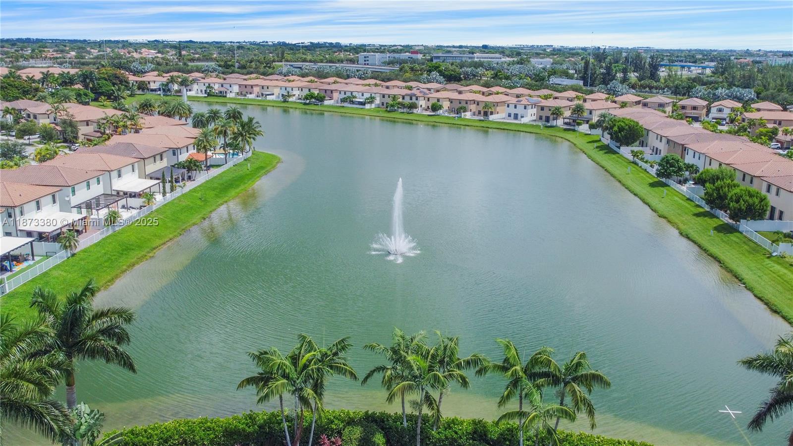 BELLAGIO VILLAS - Residential