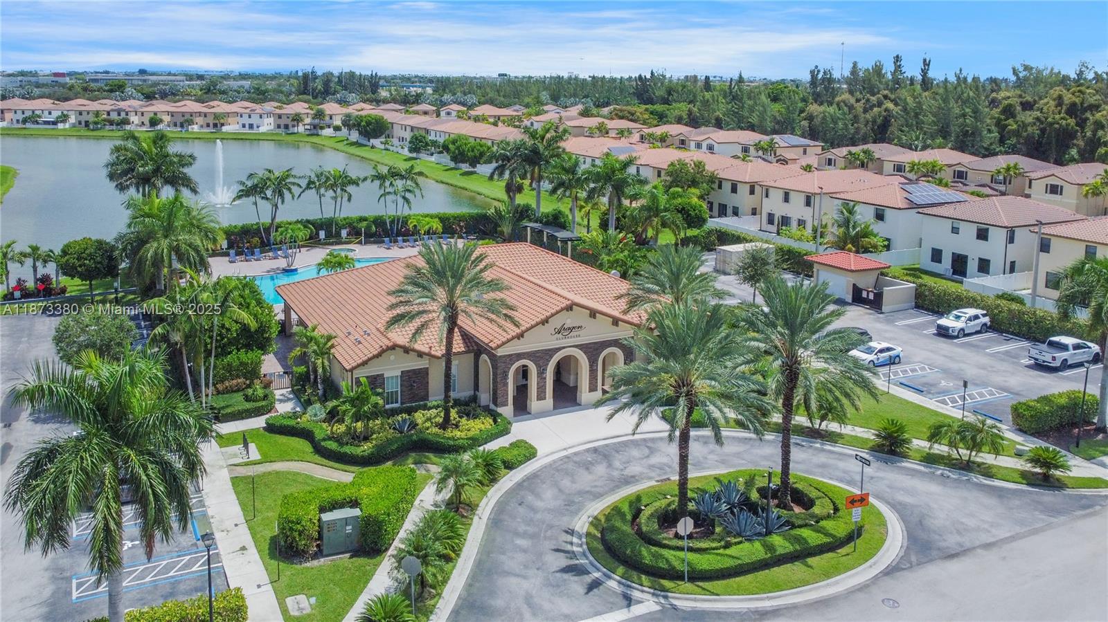 BELLAGIO VILLAS - Residential