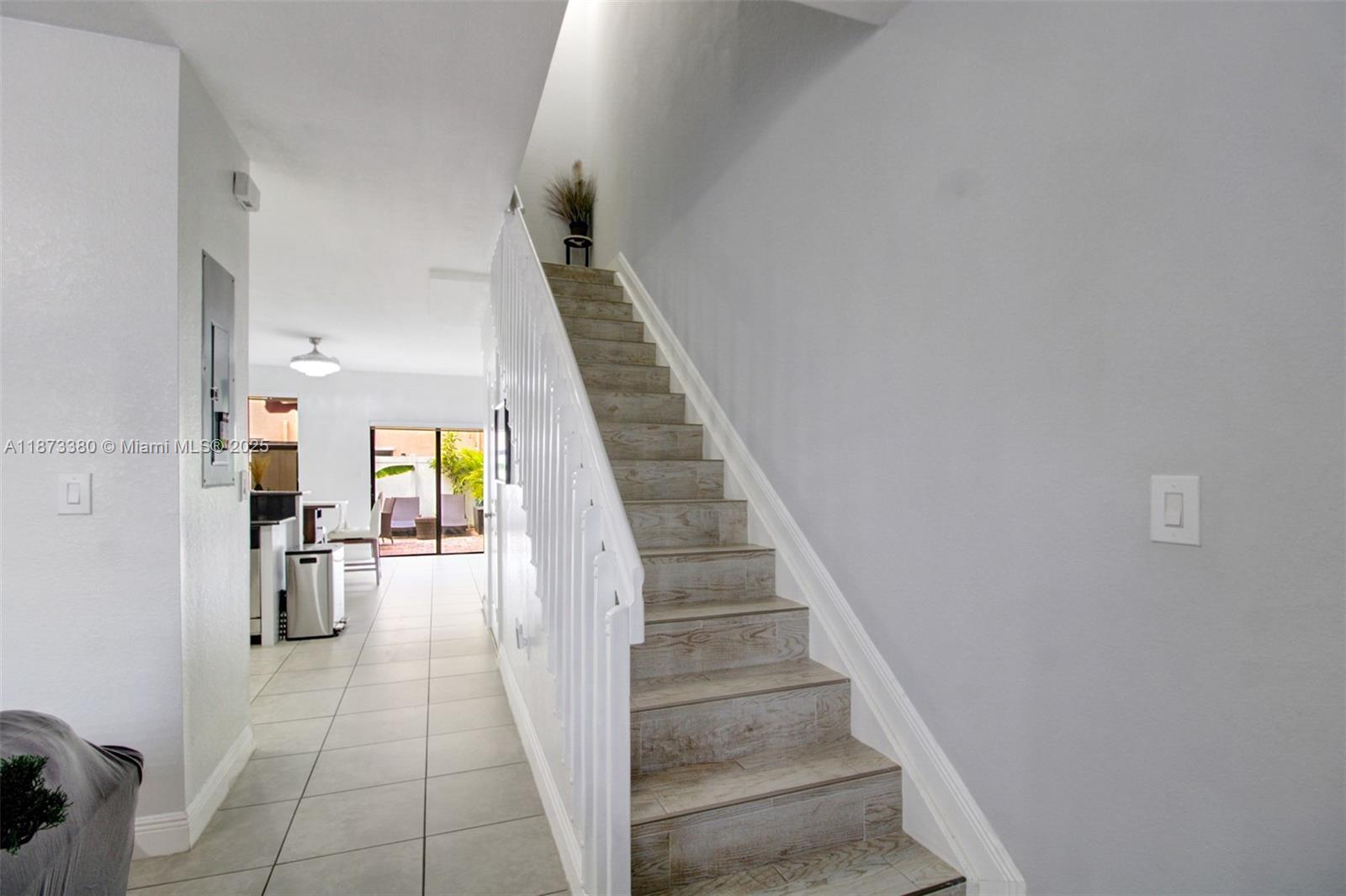 BELLAGIO VILLAS - Residential