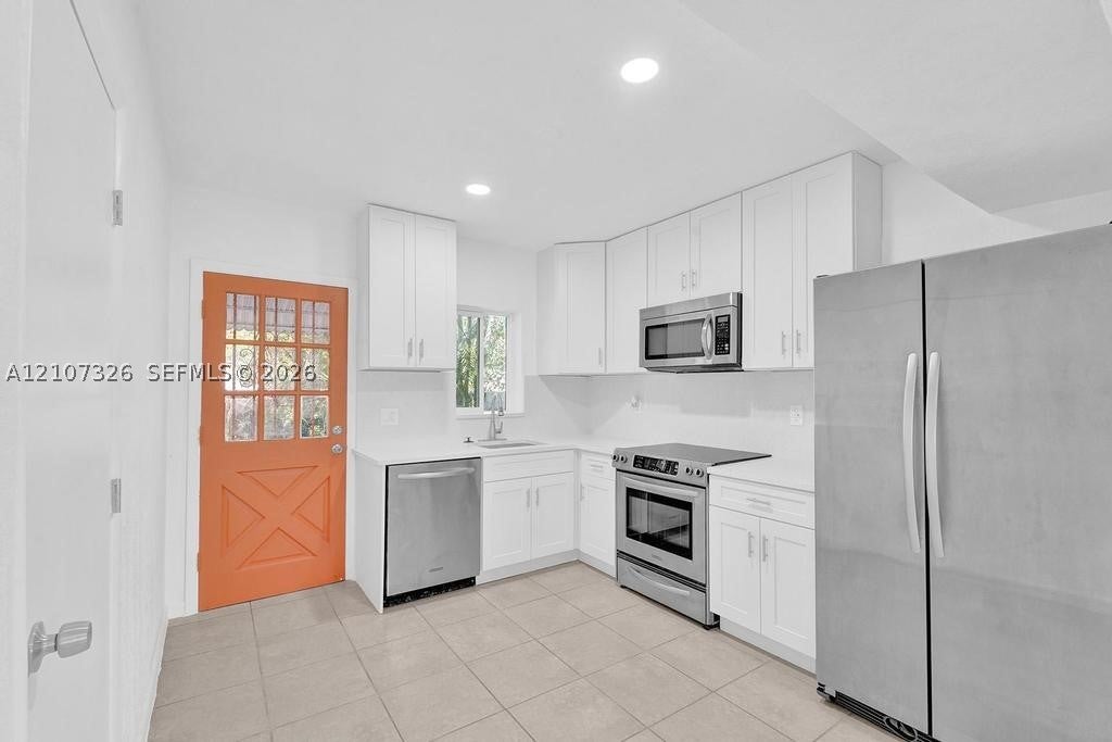 1801 NE 154th St 0