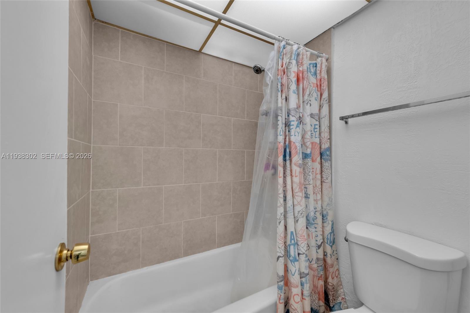 WINDWARD II CONDO - Residential