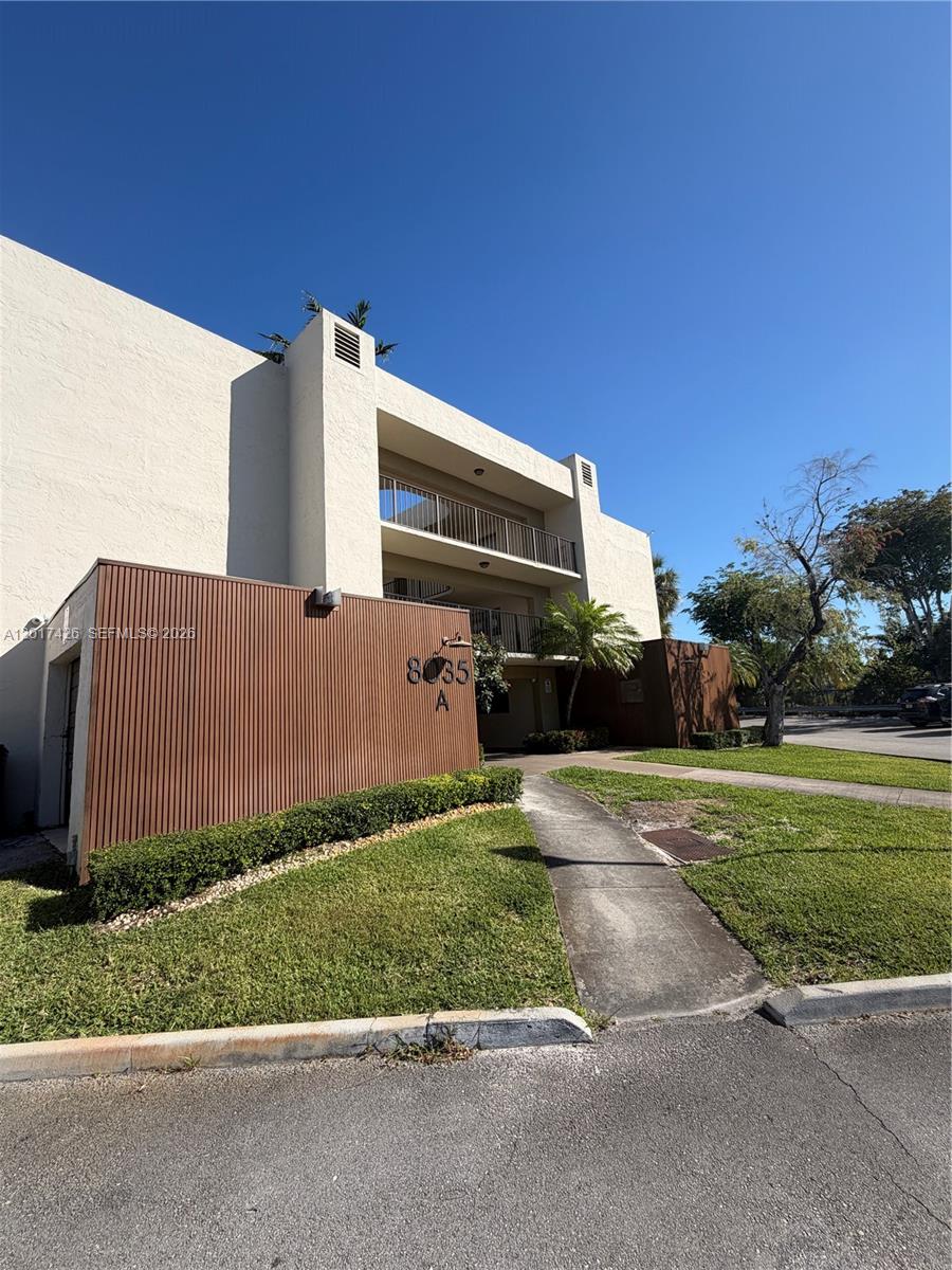 THE HORIZONS CONDO #1 - Residential