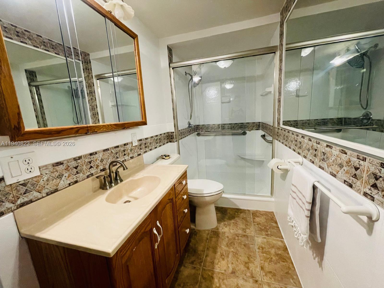 ALLINGTON TOWERS CONDO - Residential Lease