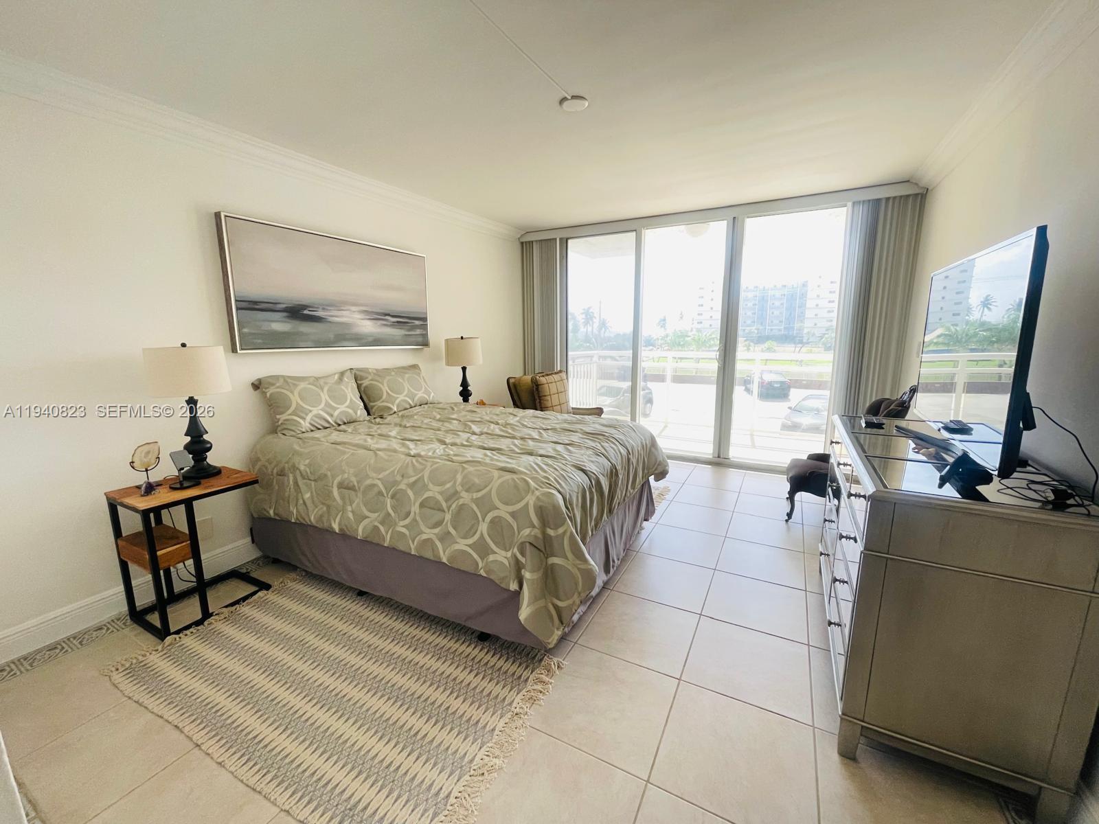 ALLINGTON TOWERS CONDO - Residential Lease