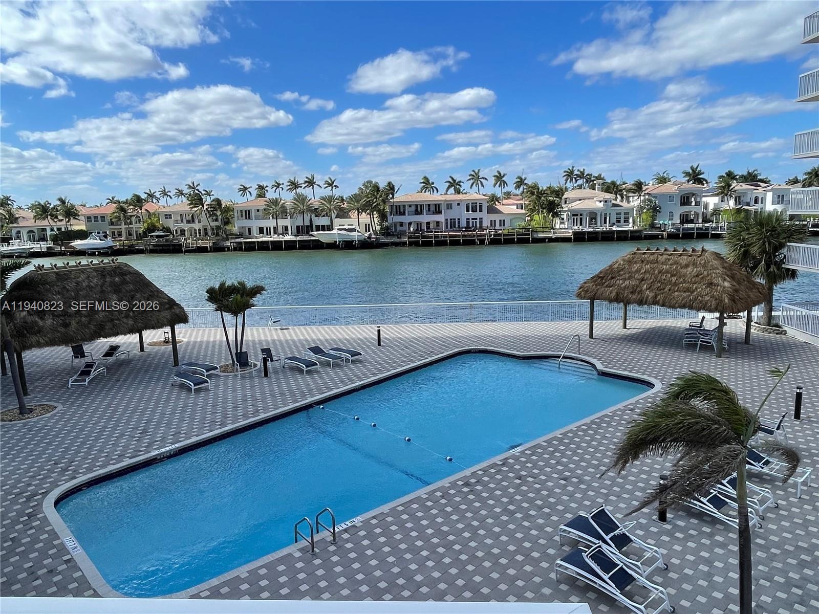 ALLINGTON TOWERS CONDO - Residential Lease