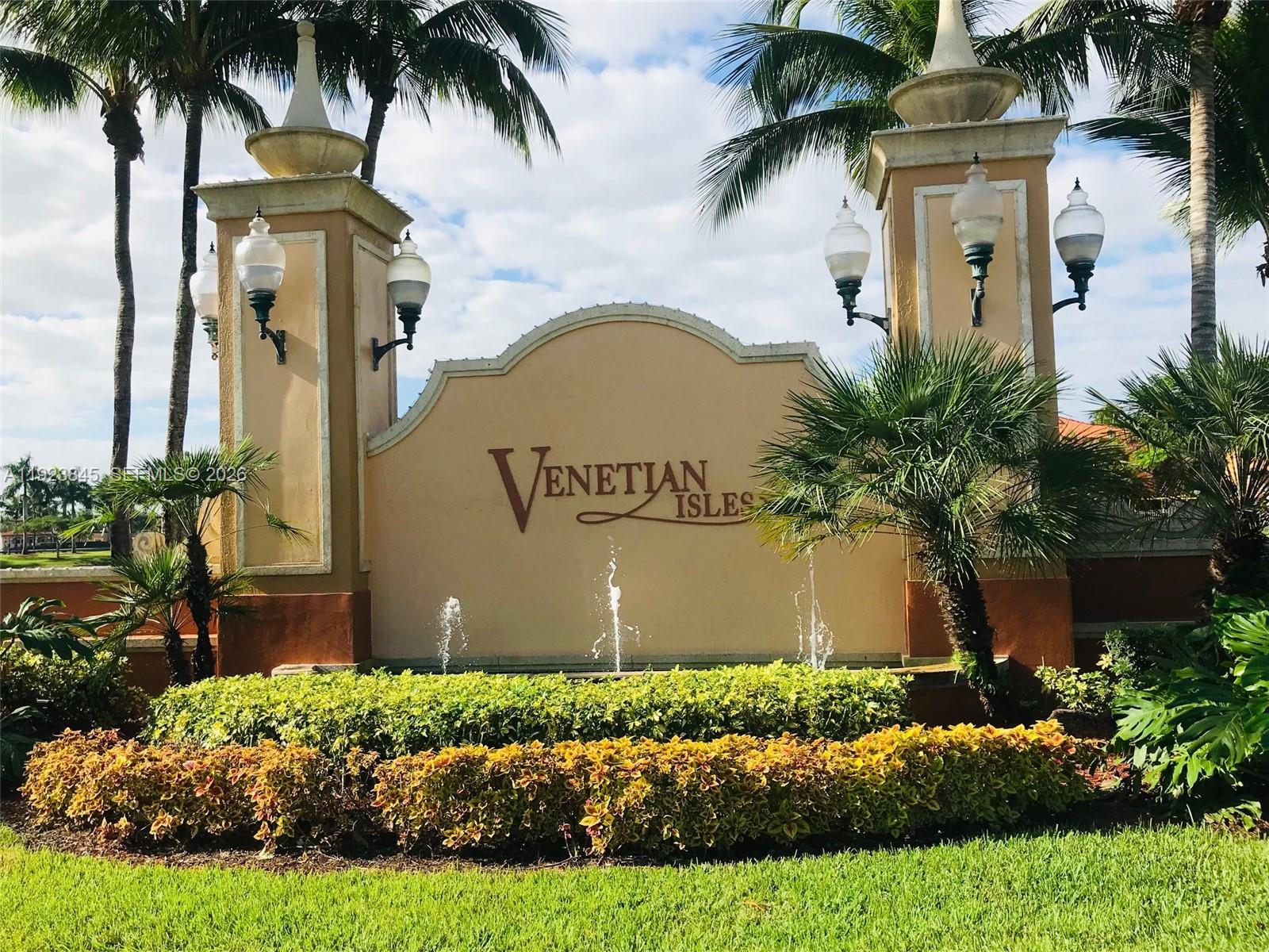 15315 SW 31st Ter 15315