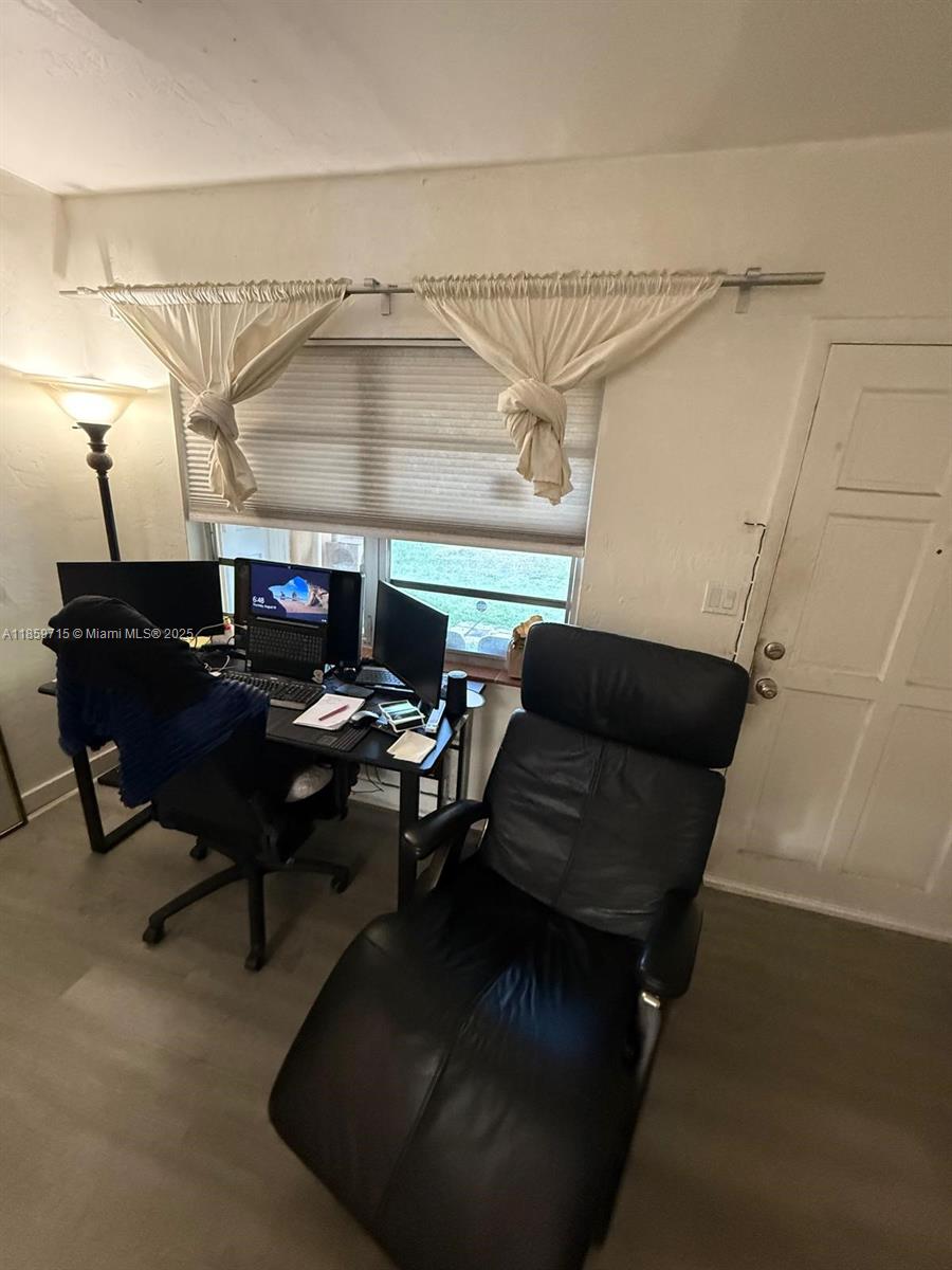 600 Minola Dr