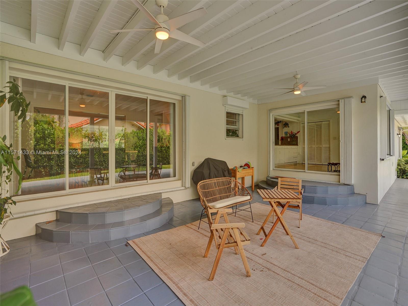 CORAL GABLES RIVIERA SEC - Residential