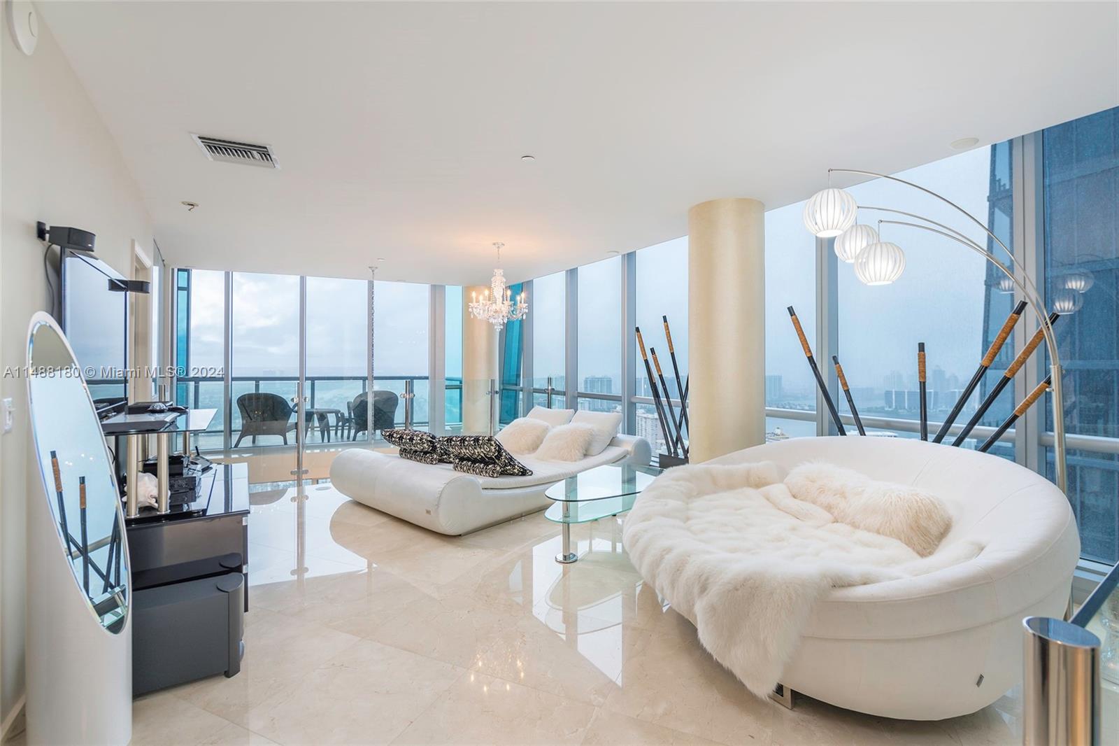 JADE OCEAN CONDO - Residential
