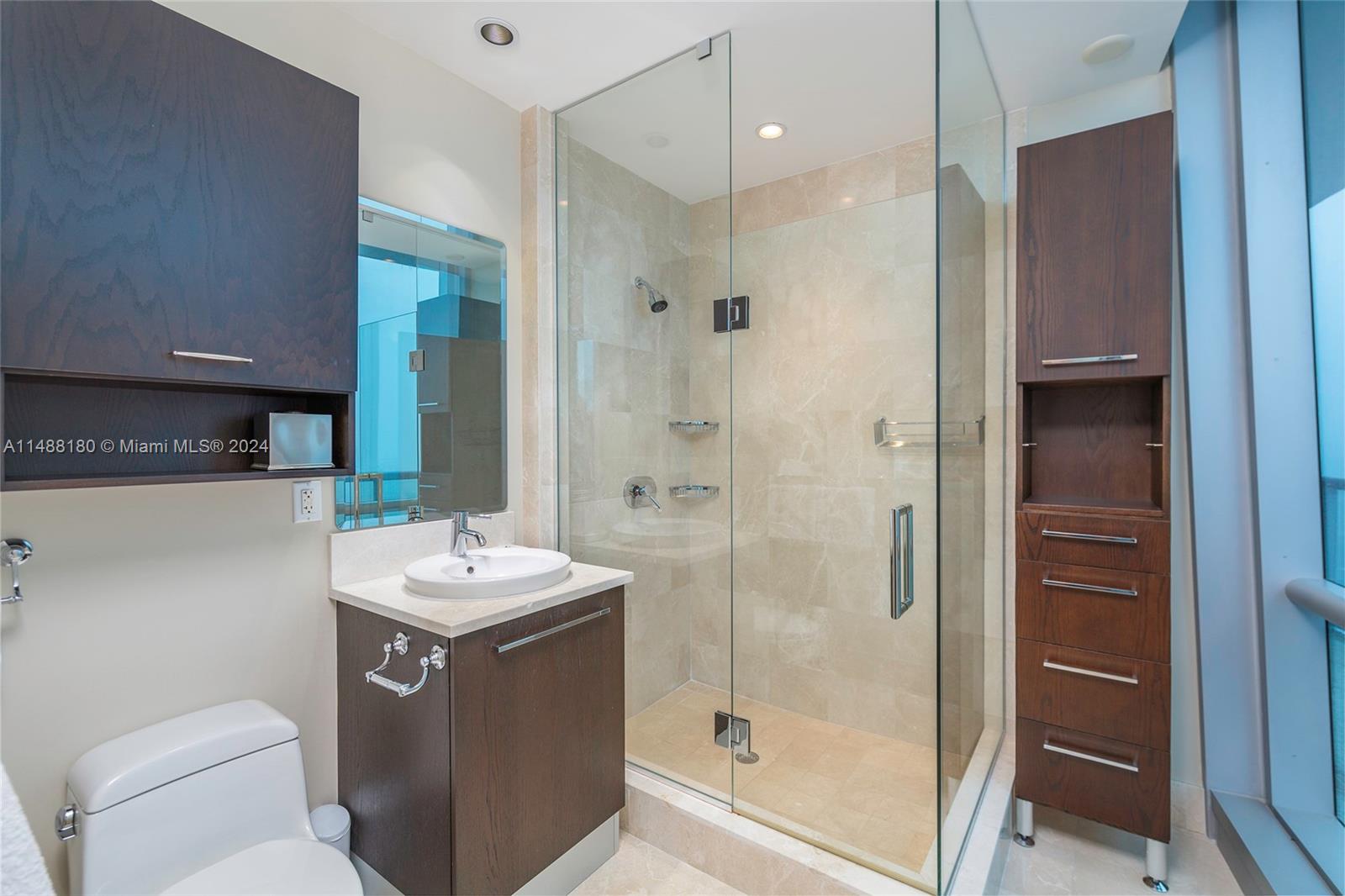 JADE OCEAN CONDO - Residential