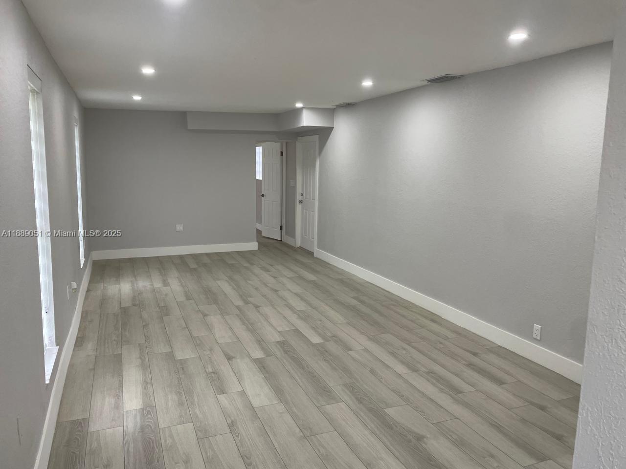 SUNRISE GOLF VILLAGE SEC - Residential