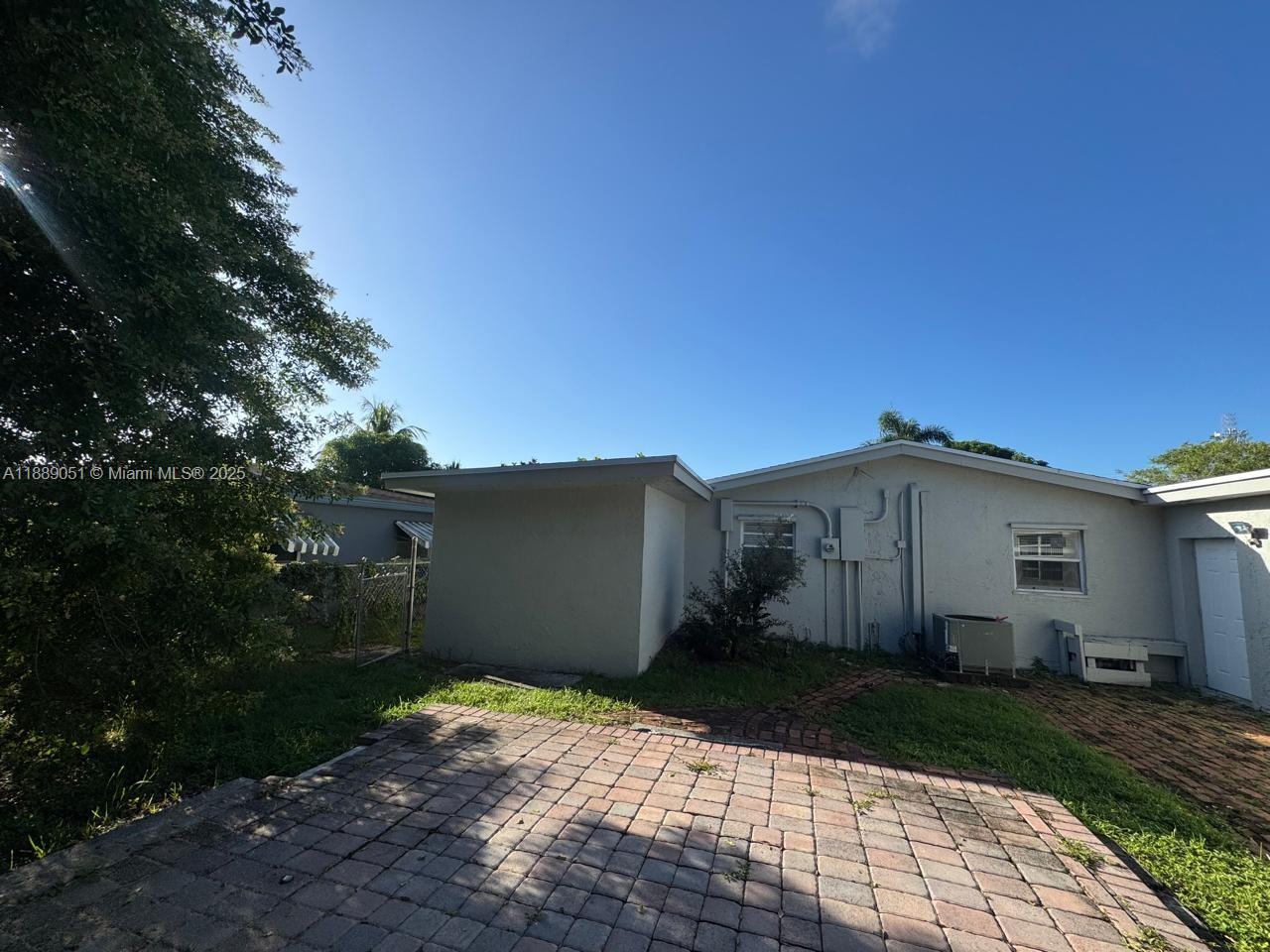 SUNRISE GOLF VILLAGE SEC - Residential