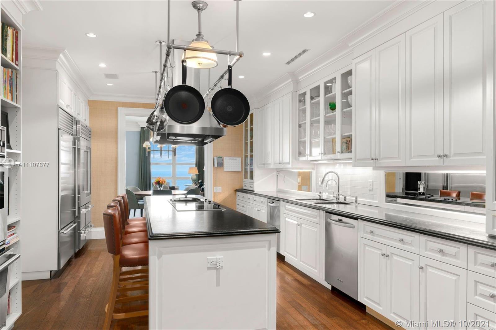 GRAND BAY RESIDENCES COND - Residential