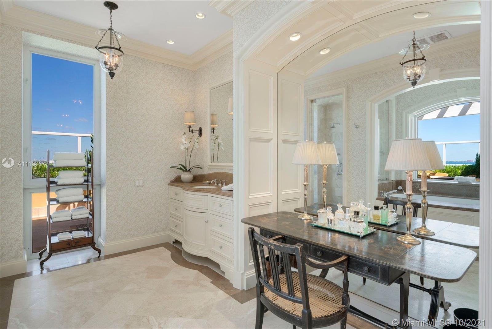 GRAND BAY RESIDENCES COND - Residential