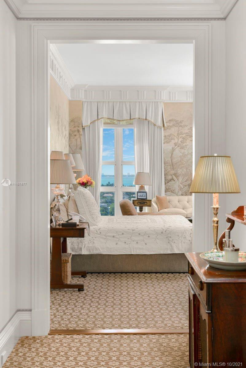 GRAND BAY RESIDENCES COND - Residential