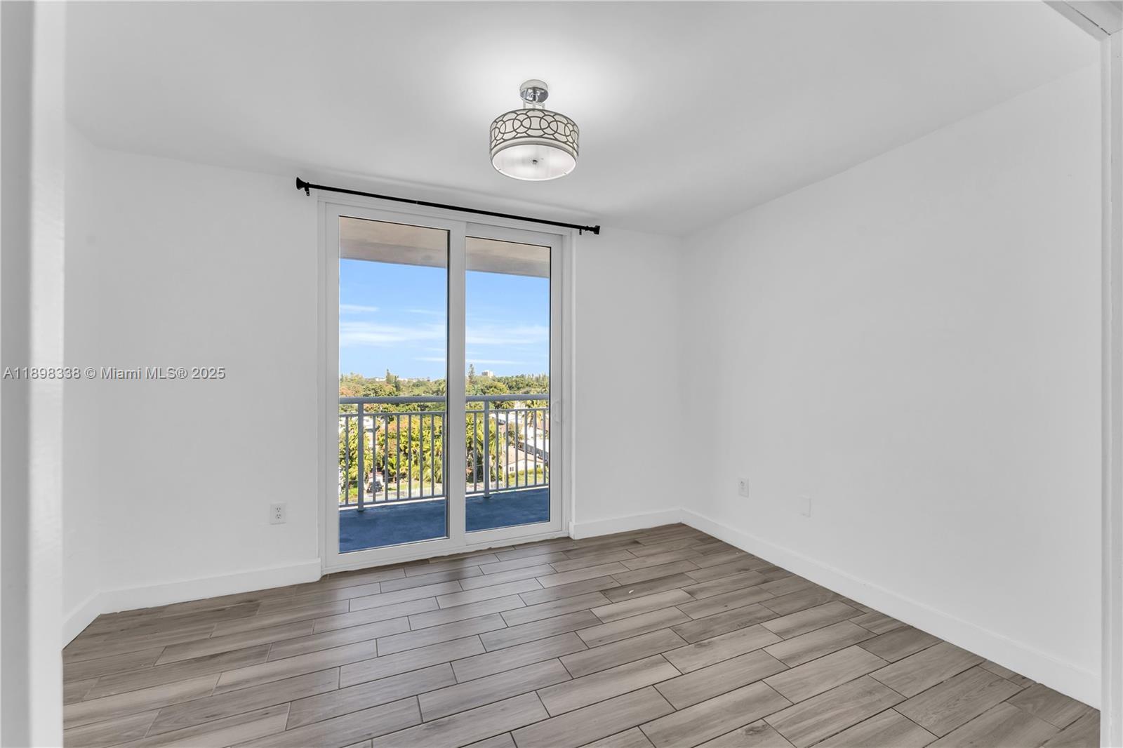 HARBOUR POINTE OF MIAMI C - Residential