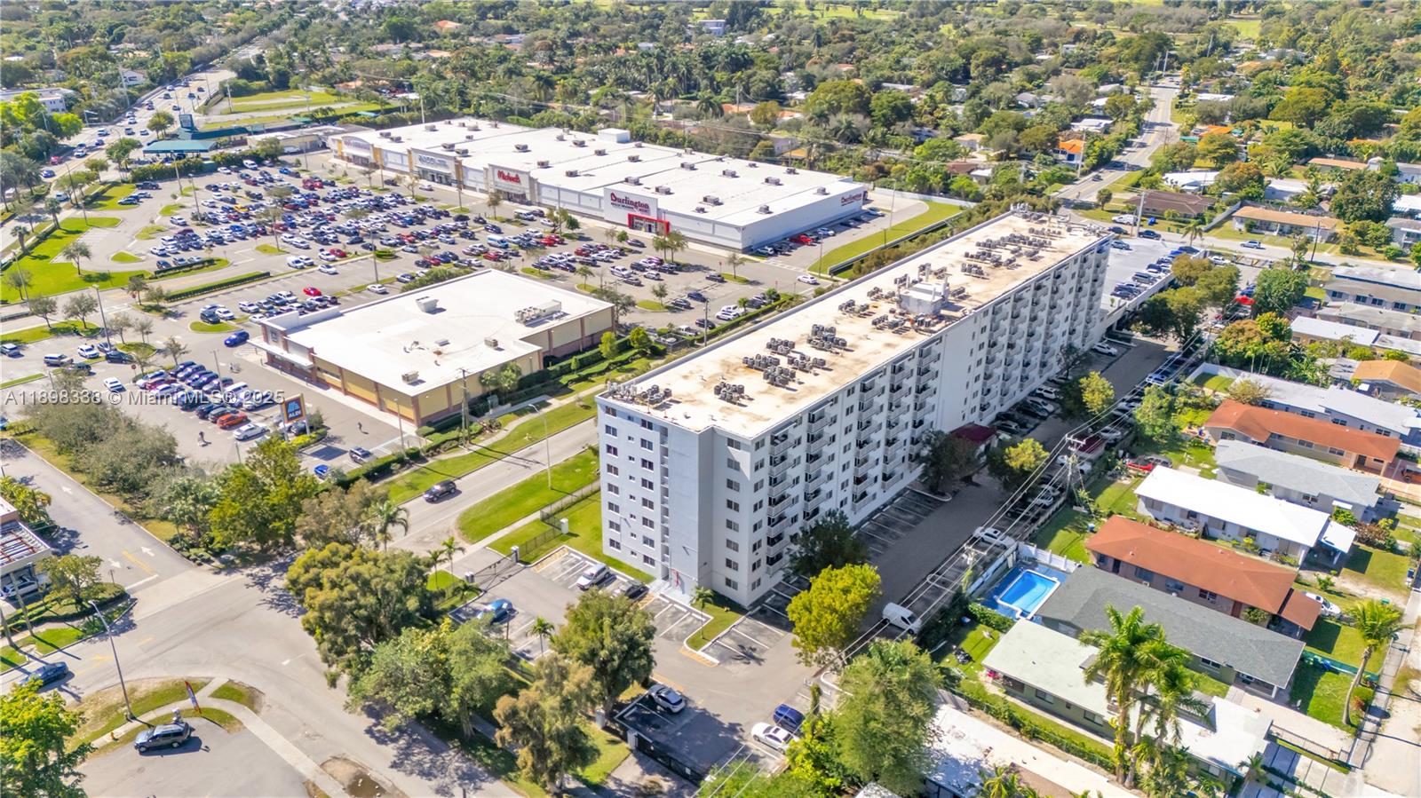 HARBOUR POINTE OF MIAMI C - Residential