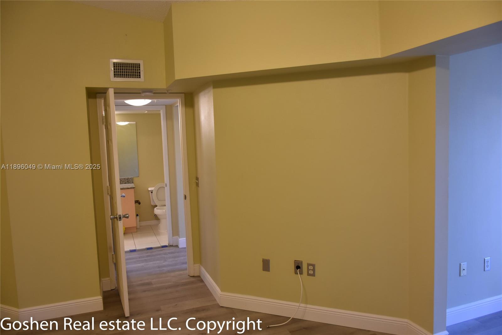 AVENTINE AT MIRAMAR BLDG - Residential Lease