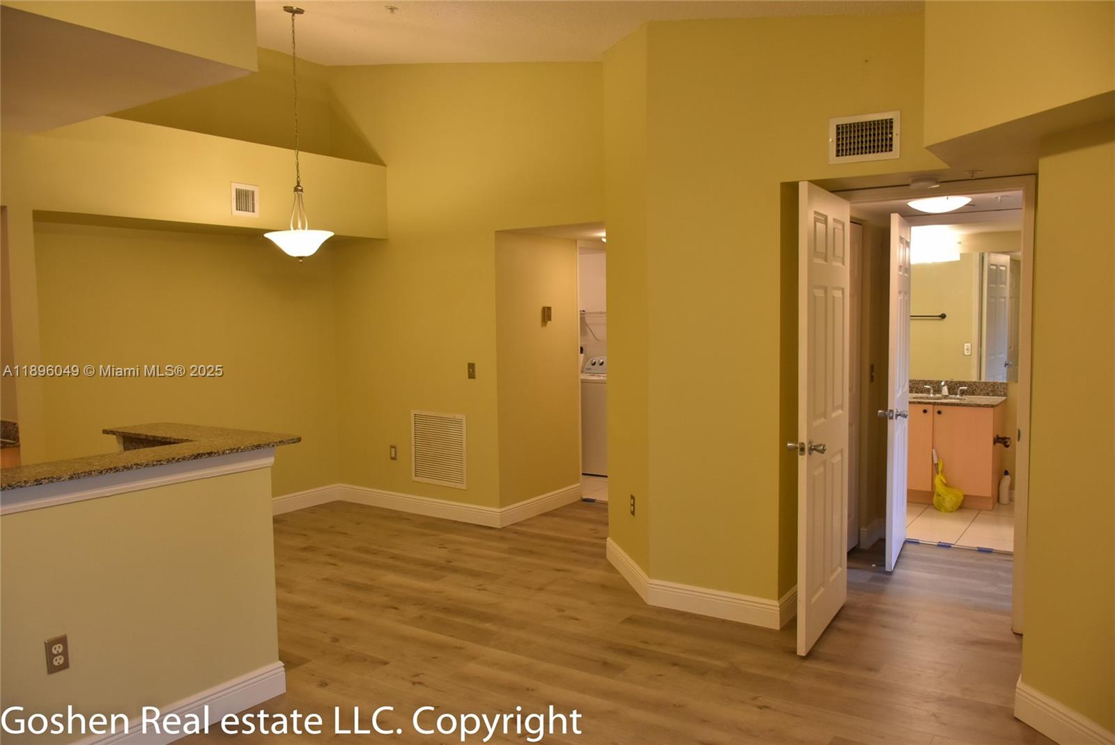 AVENTINE AT MIRAMAR BLDG - Residential Lease
