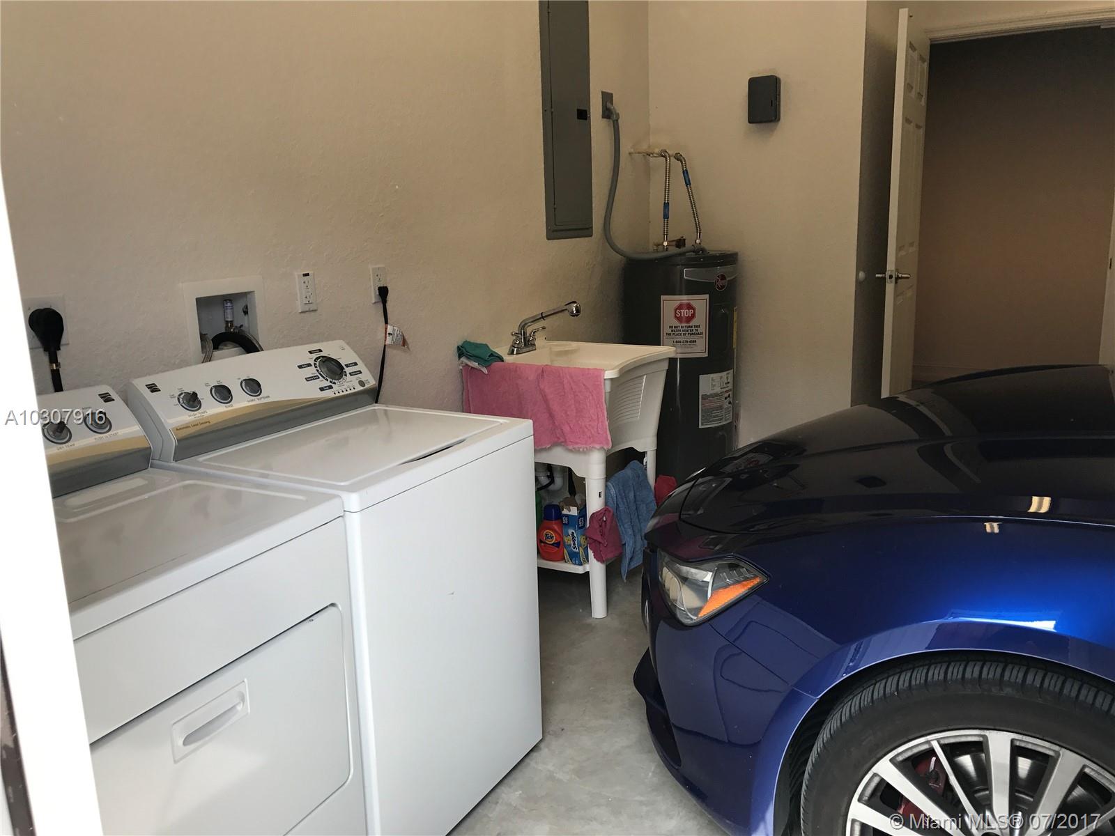 DANIA HEIGHTS - Residential Lease