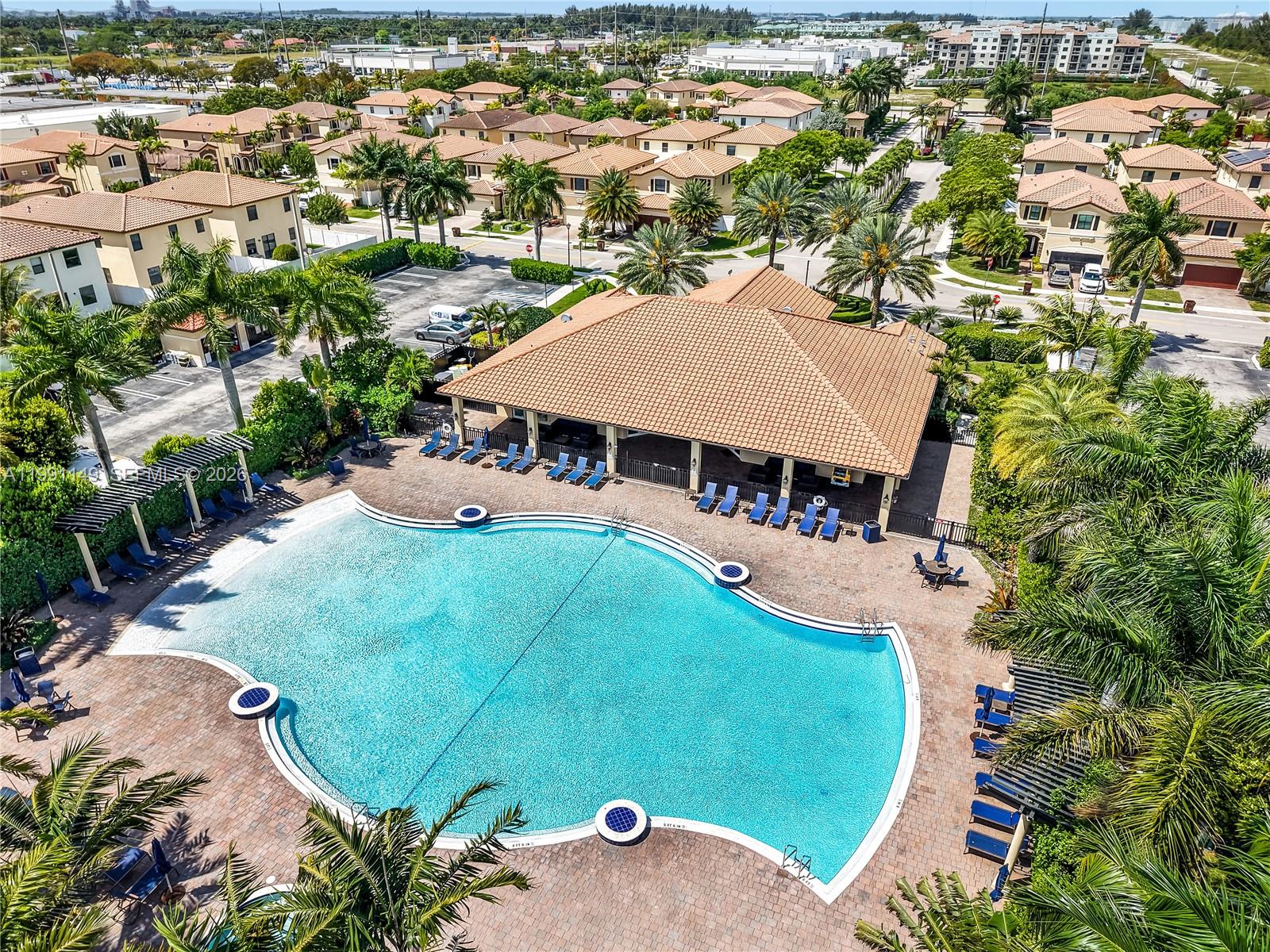 BELLAGIO VILLAS - Residential